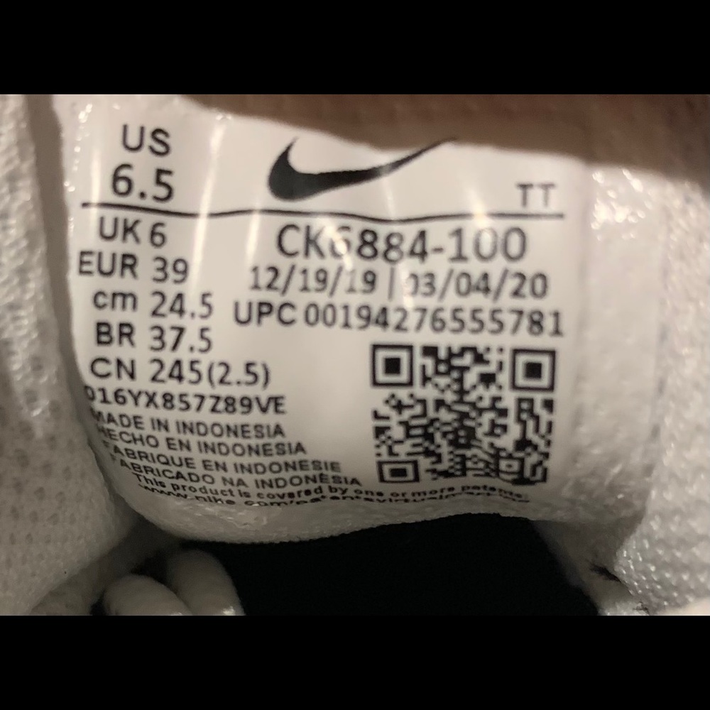 Nike Air Max 95 “Ying Yang” Pack White Black - Picture 6 of 6